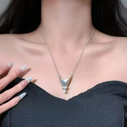 Vintage Bloom Pendant Necklace